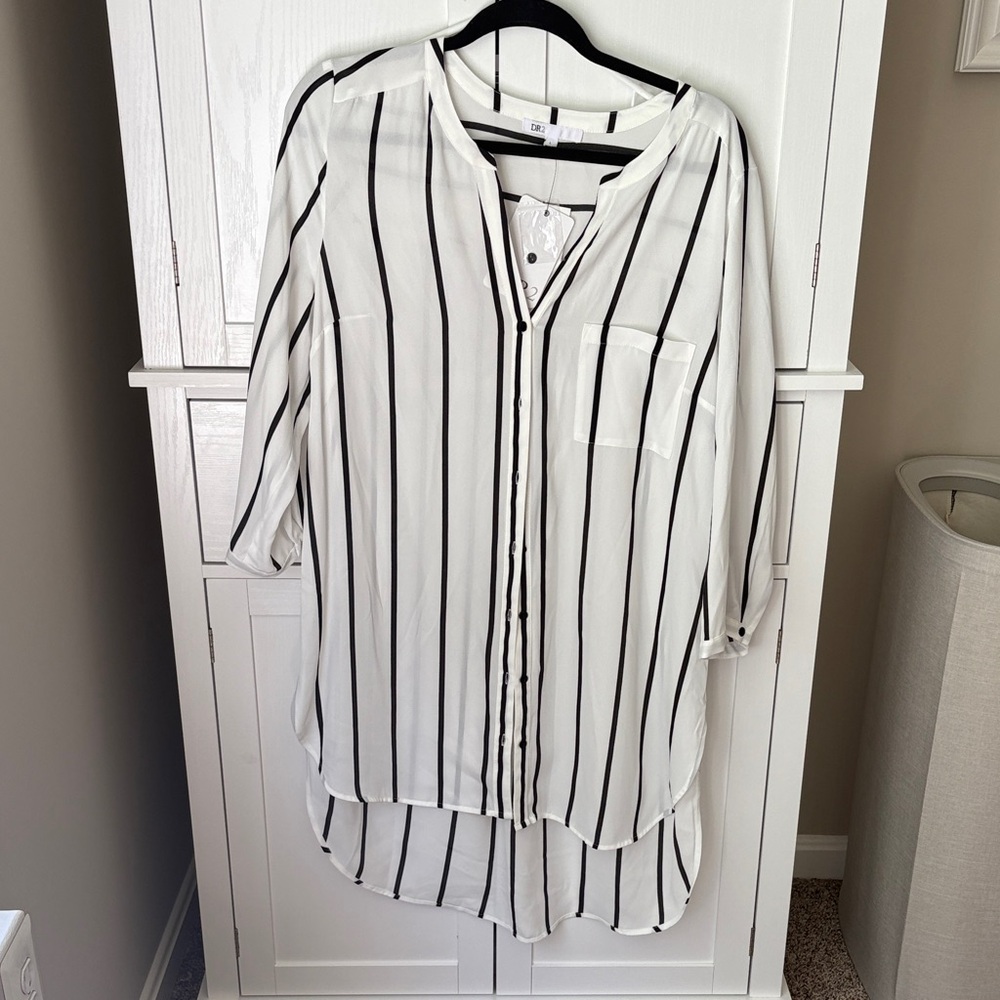NWT DR2 Women's Striped Button-Up Blouse